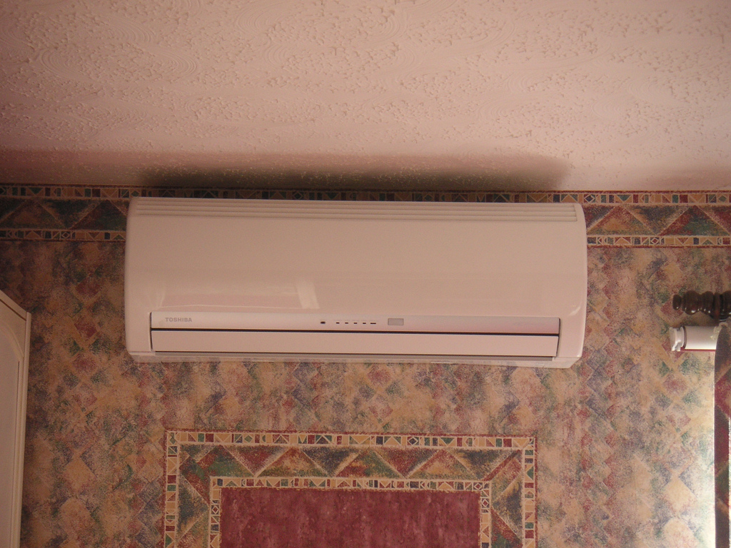Air conditioning unit